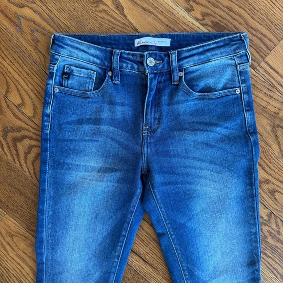 KanCan Skinny Mid Rise Frayed Cross Over Hem Jeans Size 26 - Picture 3 of 7